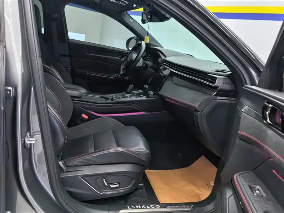 Lynk & Co 05 2022 2.0TD four-wheel drive Halo купить на сайте DeffCars