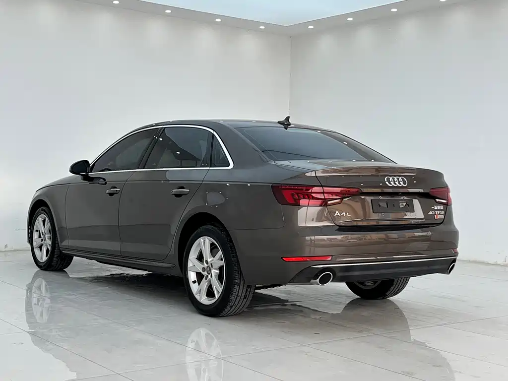 Audi A4L 2018 30th Anniversary Model 40 TFSI Enterprising купить на сайте DeffCars