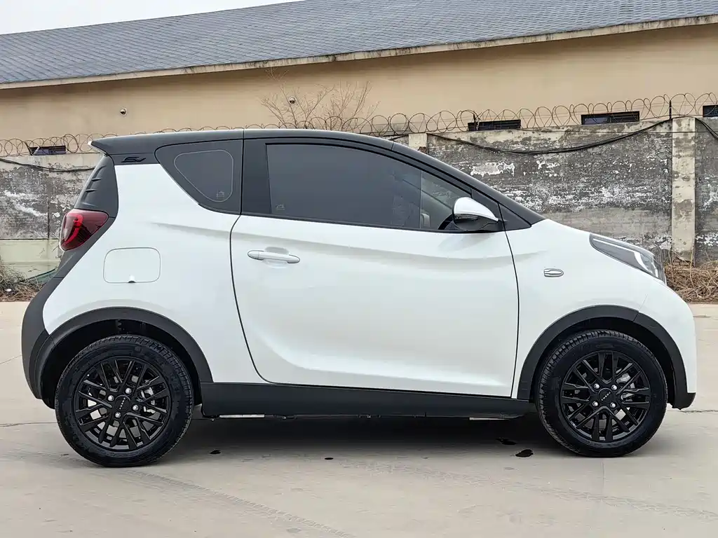 Little Ant 2024 Youth Edition 251km Love Edition 23.99kWh купить на сайте DeffCars