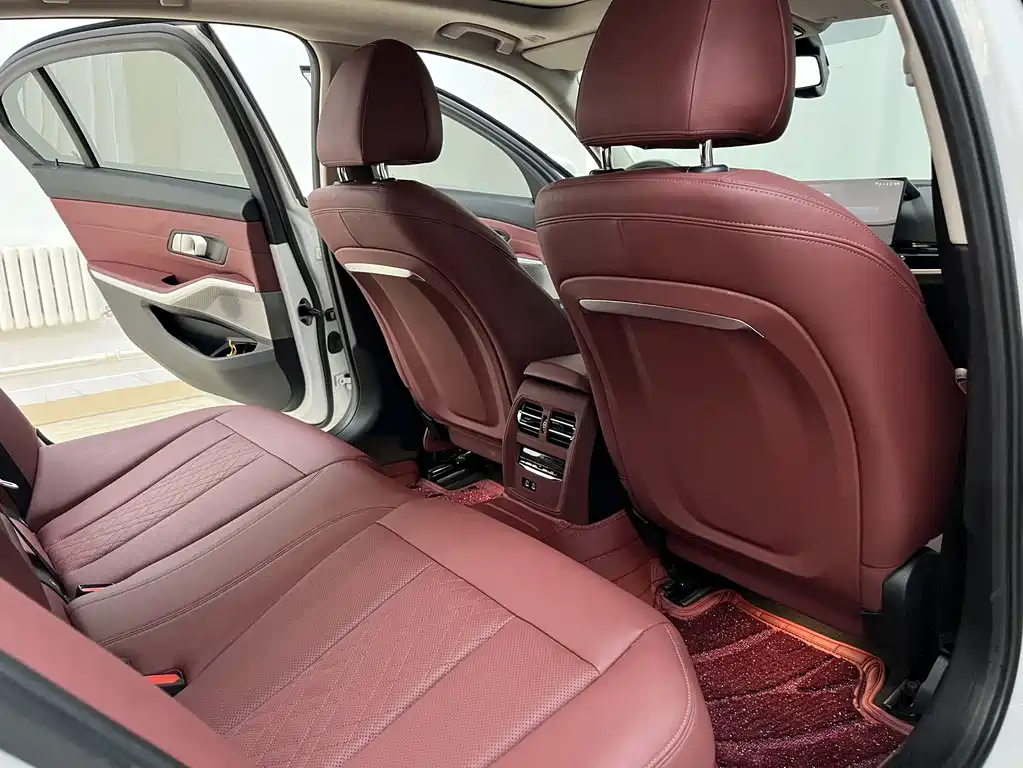 BMW 3 Series 2023 320Li M Sports Package купить на сайте DeffCars