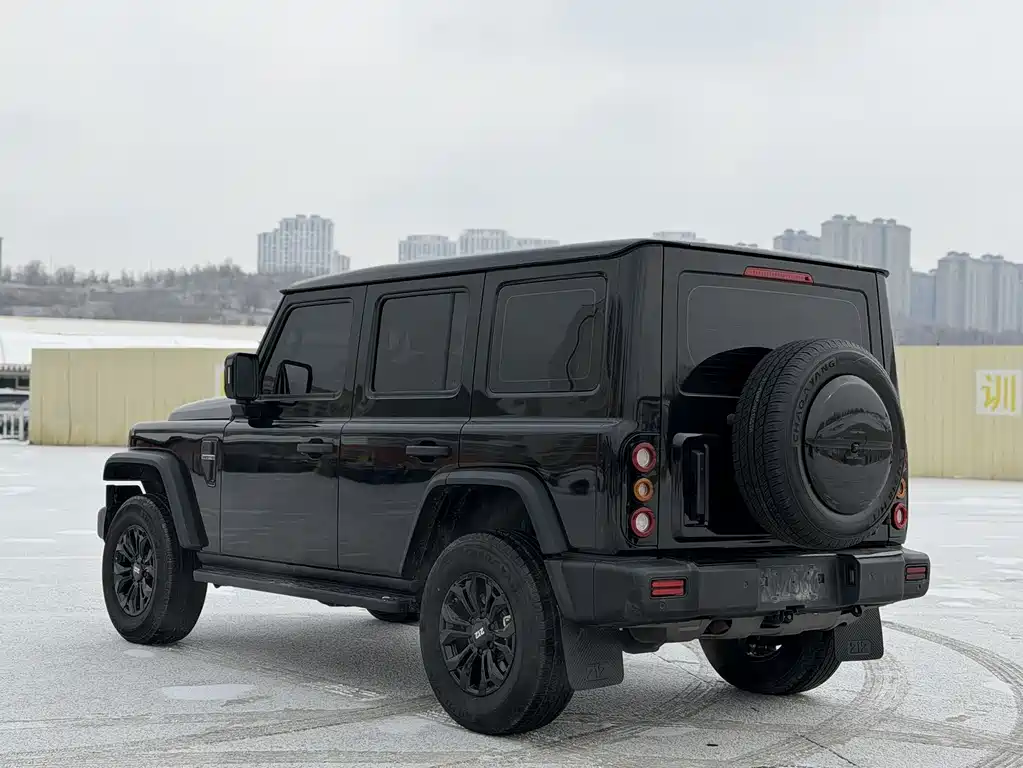 212 T01 2024 2.0T Explorer купить на сайте DeffCars