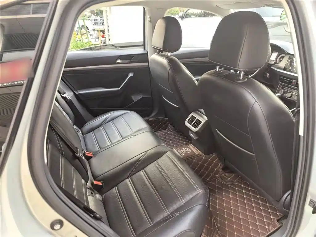 Lavida 2021 1.5L automatic fashion version купить на сайте DeffCars