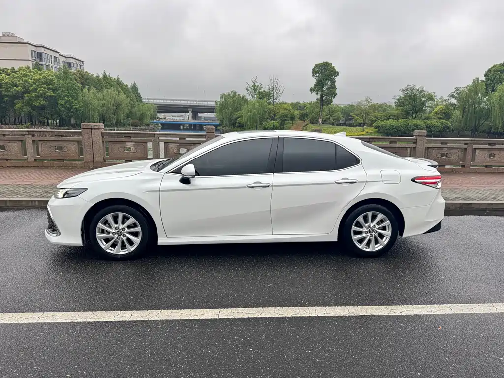 Camry 2022 2.0GVP Leading Edition купить на сайте DeffCars
