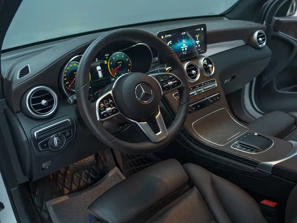 Mercedes-Benz GLC 2020 facelift GLC 260 L 4MATIC luxury model купить на сайте DeffCars