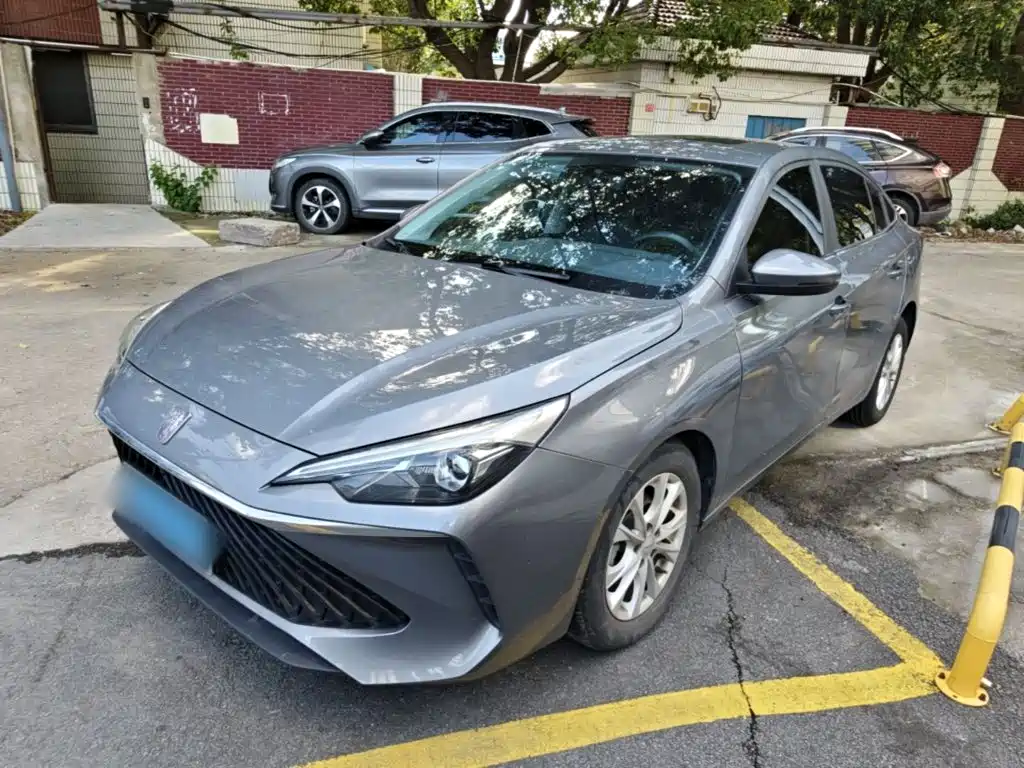 Roewe i5 2023 1.5L CVT Deluxe Edition купить на сайте DeffCars