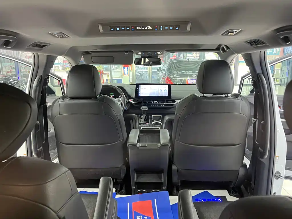 SIENNA 2021 2.5L Hybrid Premium Edition купить на сайте DeffCars