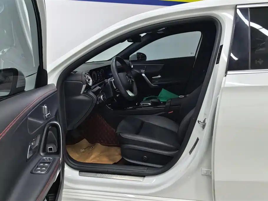 Mercedes-Benz A-Class 2023 A 200 L Fashion Model купить на сайте DeffCars