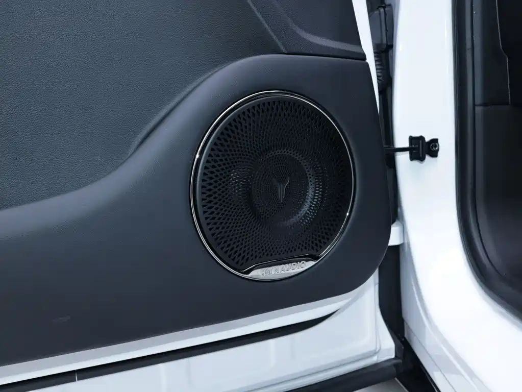 Lantu FREE 2025 318 318km rear wheel drive touring version купить на сайте DeffCars