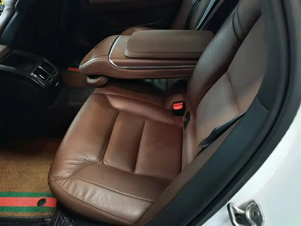 Volvo S90 2020 T5 Zhiyi Luxury Edition купить на сайте DeffCars