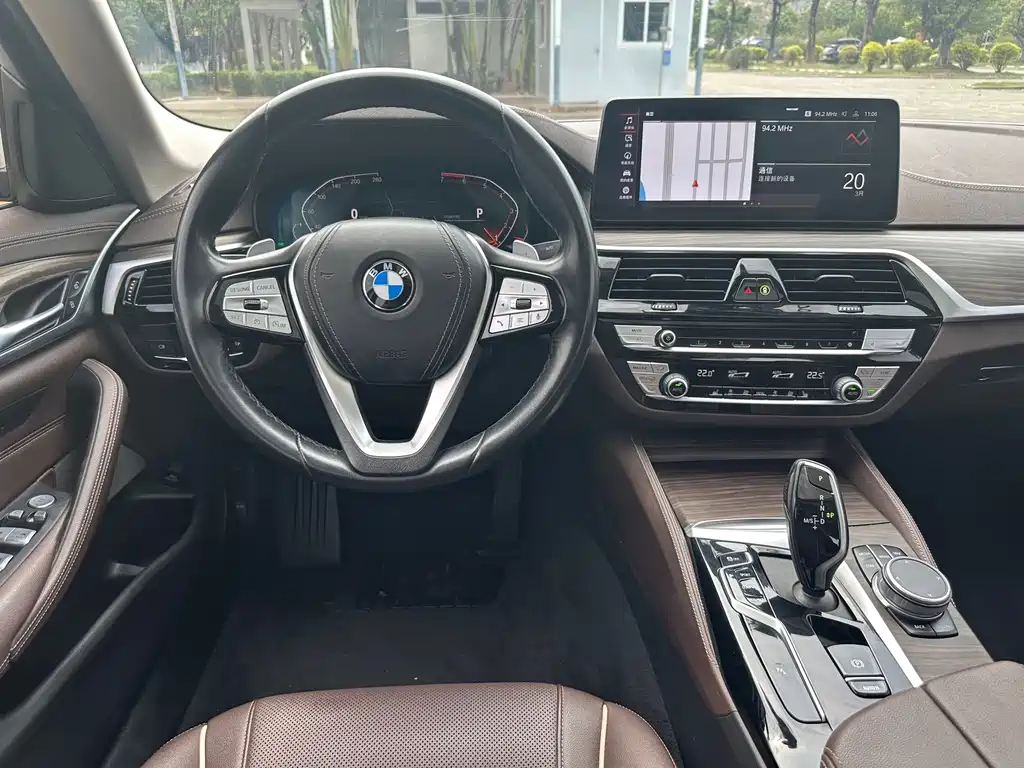 BMW 5 Series 2021 530Li Leading Luxury Package купить на сайте DeffCars