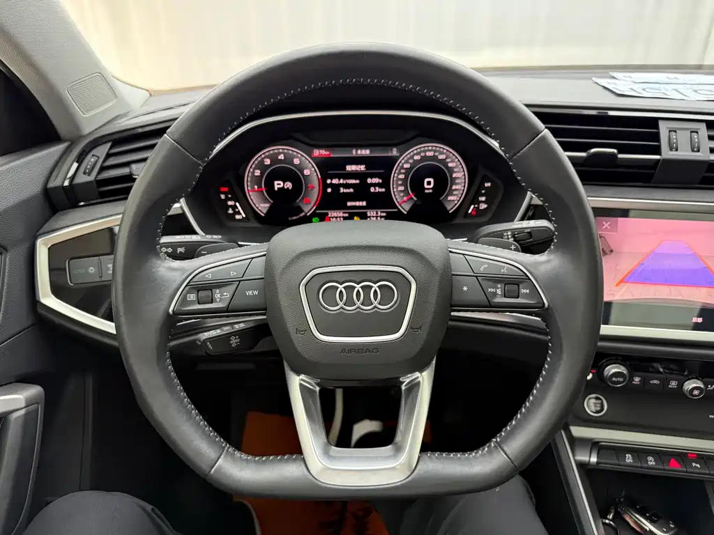 Audi Q3 2022 35 TFSI Fashionable and Dynamic купить на сайте DeffCars