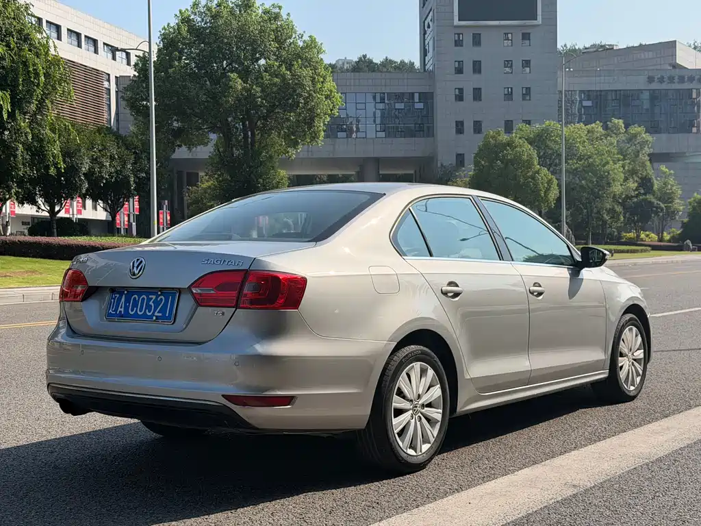 Sagitar 2014 1.4TSI automatic luxury model купить на сайте DeffCars