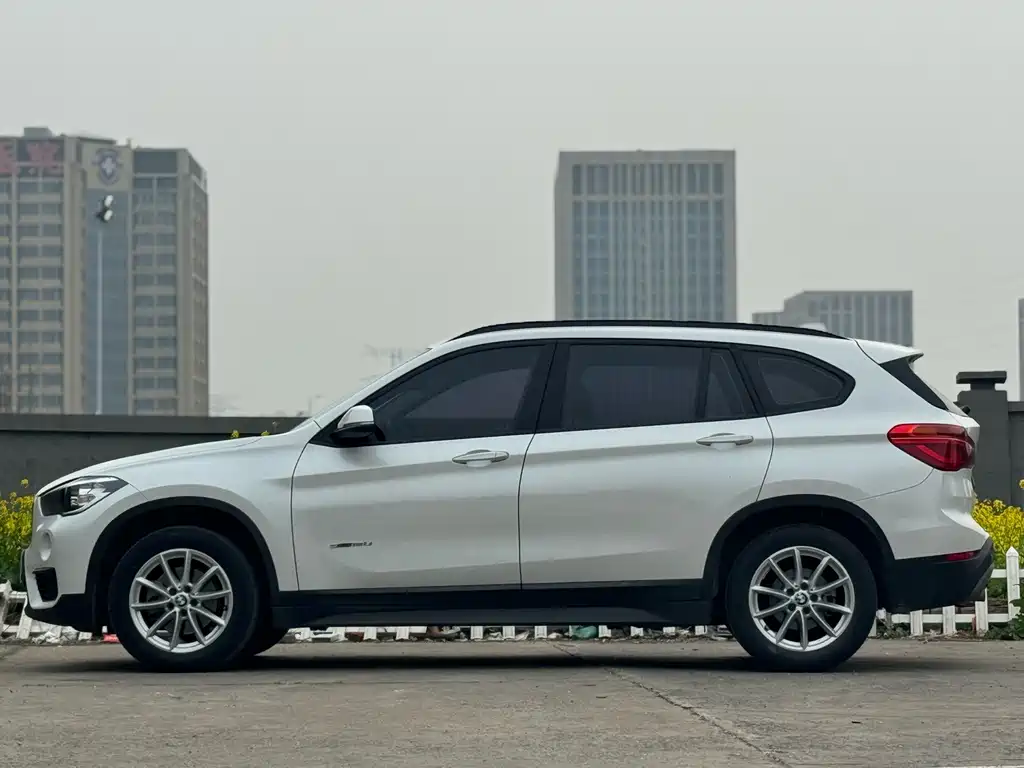 BMW X1 2018 sDrive18Li Fashion Model купить на сайте DeffCars
