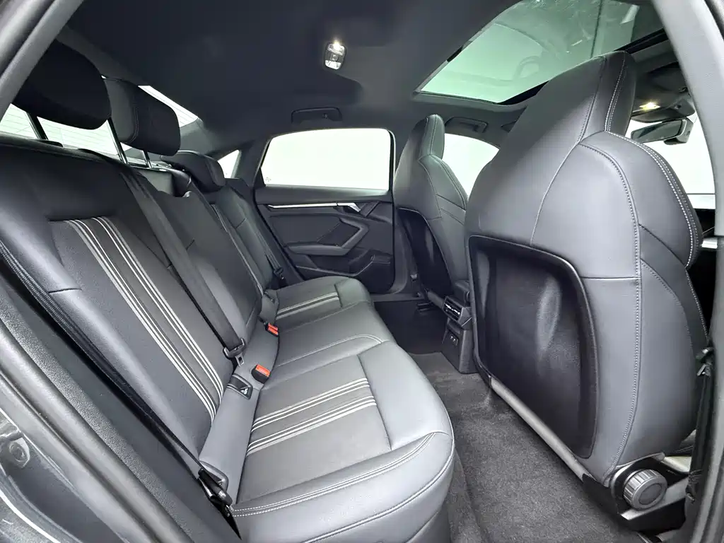 Audi A3 2023 A3L Limousine 35 TFSI Fashionable and Sporty купить на сайте DeffCars