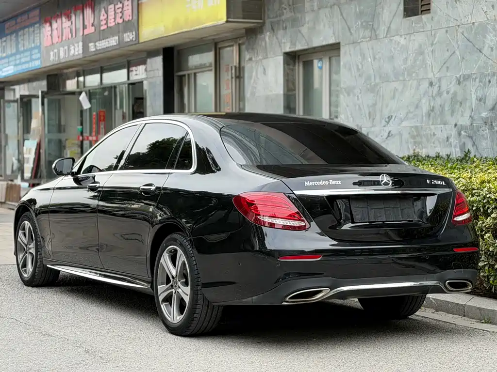 Mercedes-Benz E-Class 2018 E 200 L Sports купить на сайте DeffCars