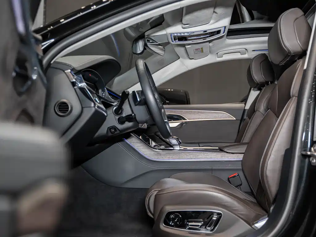 Audi A8 2024 A8L 55 TFSI quattro flagship model купить на сайте DeffCars