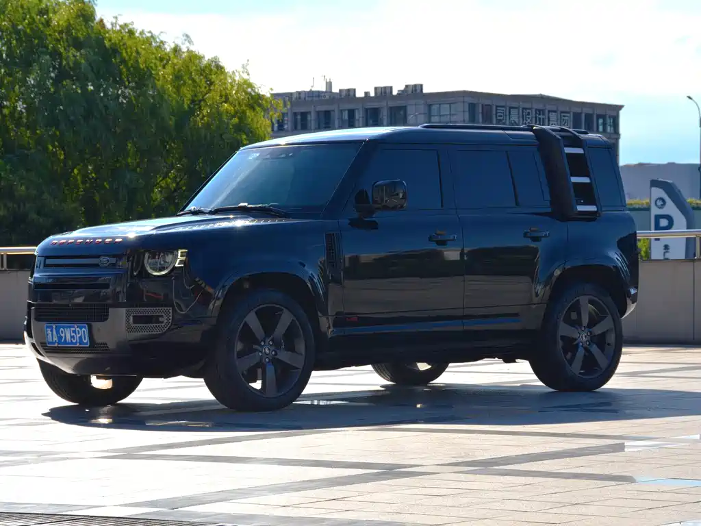 Land Rover Defender 2023 Refresh 110 5.0T V8 купить на сайте DeffCars
