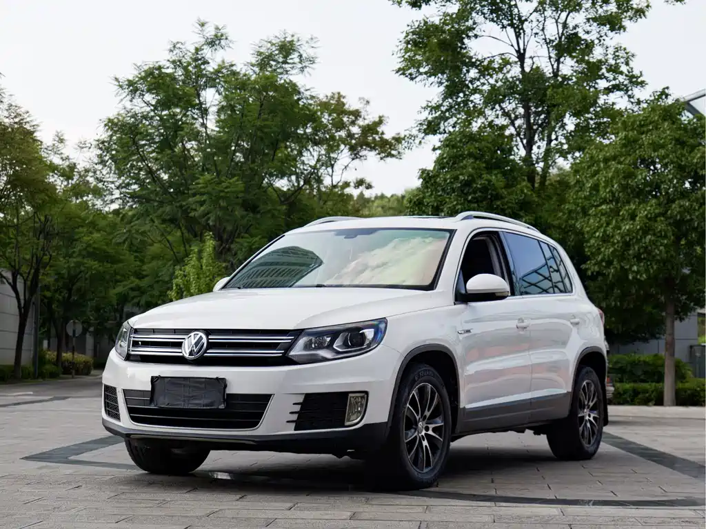Tiguan 2016 300TSI automatic four-wheel drive luxury version купить на сайте DeffCars