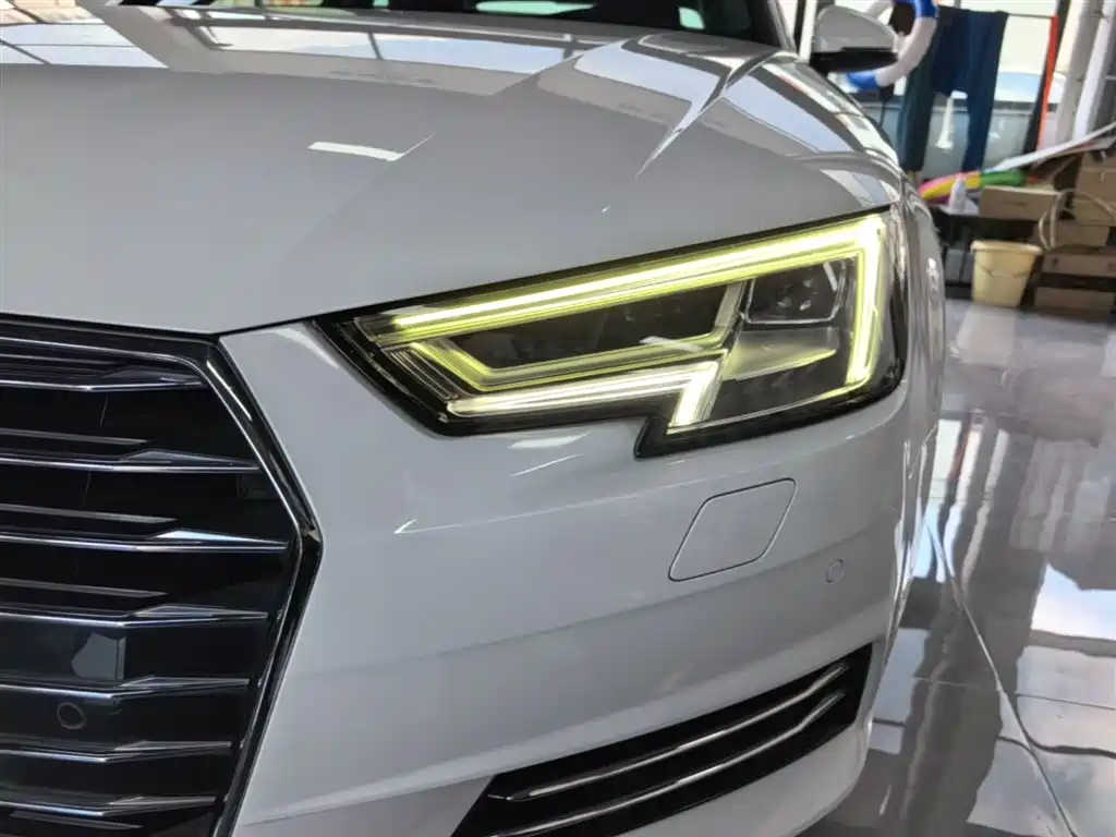 Audi A4L 2018 30th Anniversary Model 40 TFSI Enterprising купить на сайте DeffCars