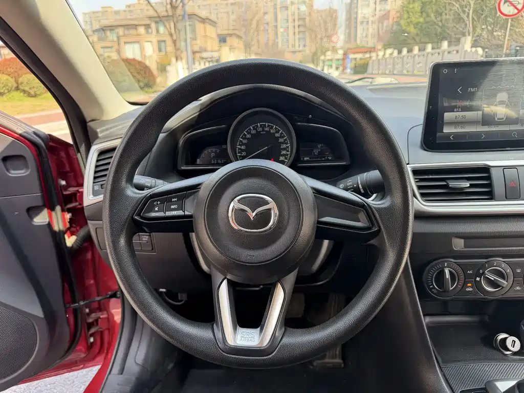 Mazda3 Angkesela 2017 Sedan 1.5L Automatic Comfort Type National V купить на сайте DeffCars