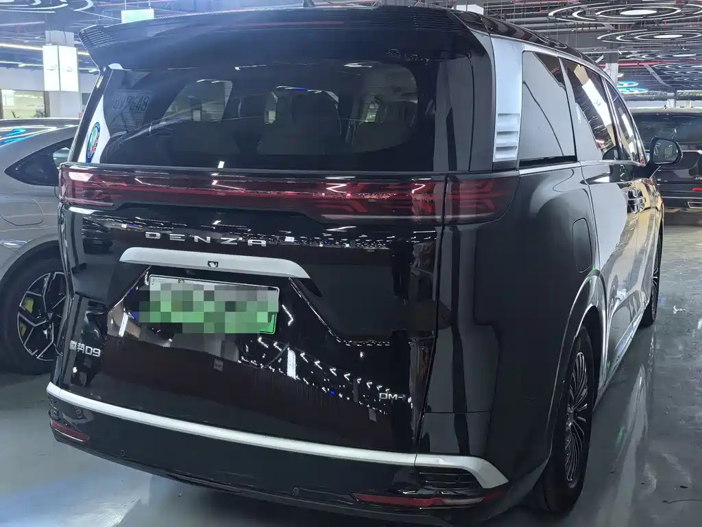 Denza D9 2024 DM-i 1050 Exclusive Type купить на сайте DeffCars