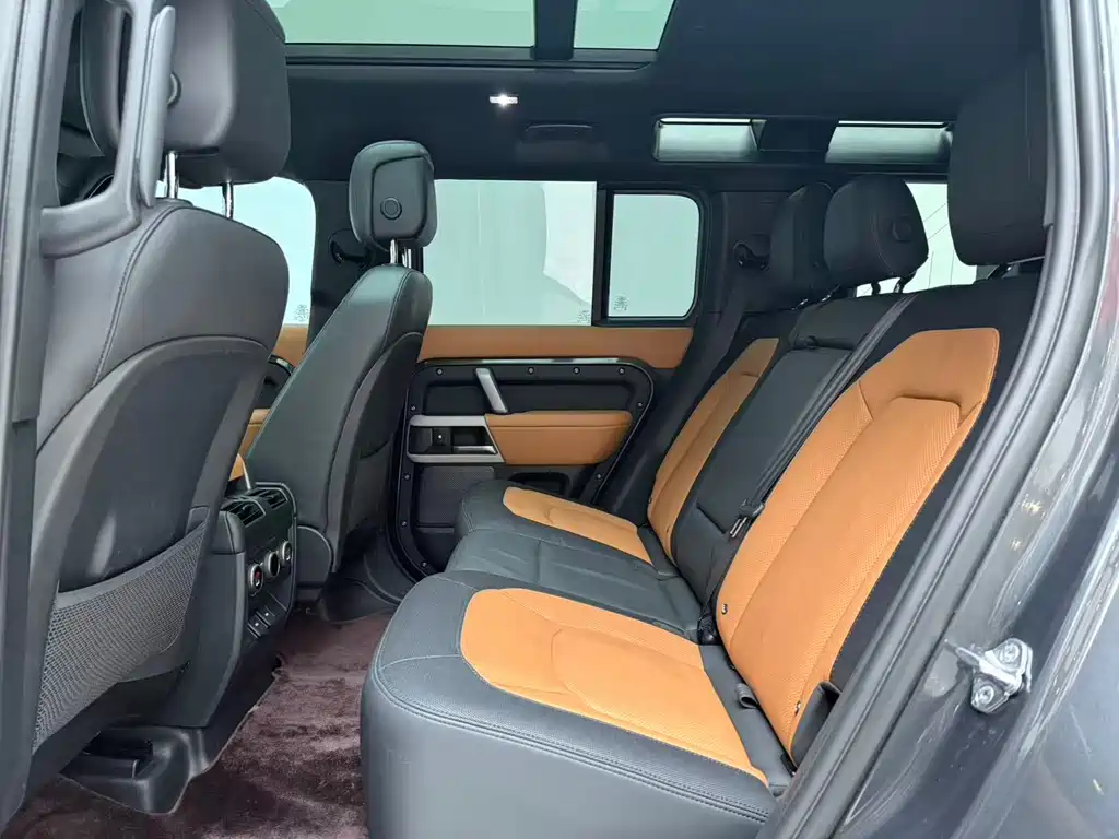 Land Rover Defender 2023 110 3.0T P400 X-DYNAMIC HSE купить на сайте DeffCars