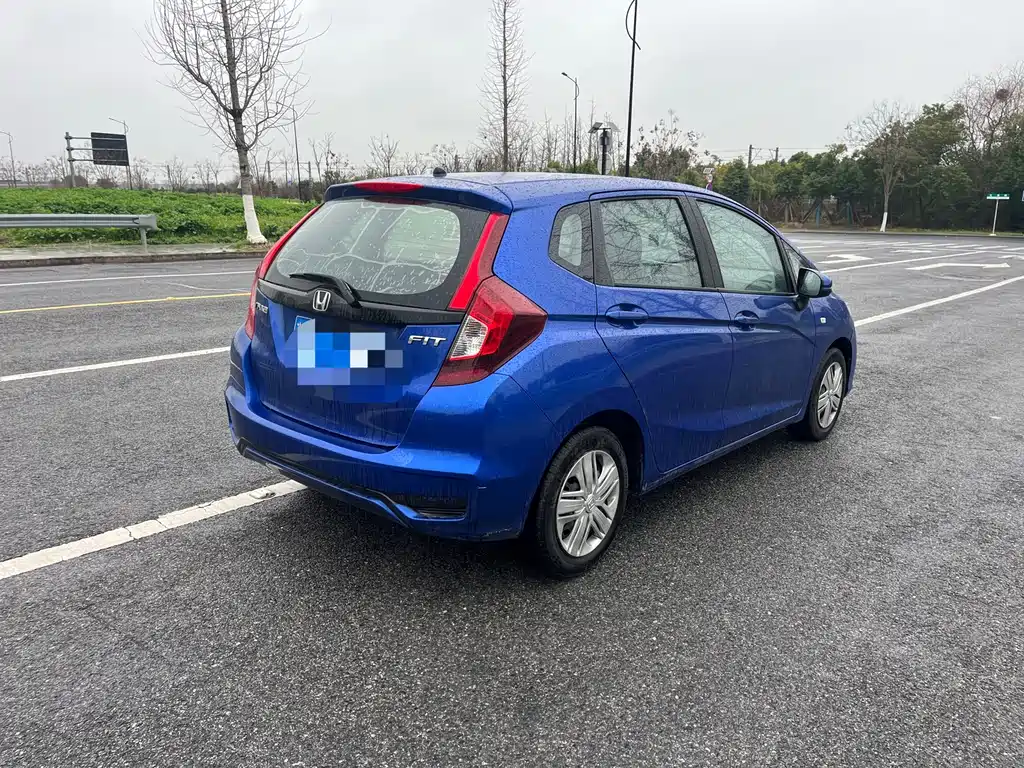 Fit 2018 1.5L CVT Comfort Edition купить на сайте DeffCars