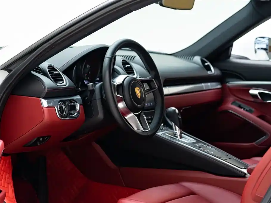 Porsche 718 2018 Cayman 2.0T купить на сайте DeffCars