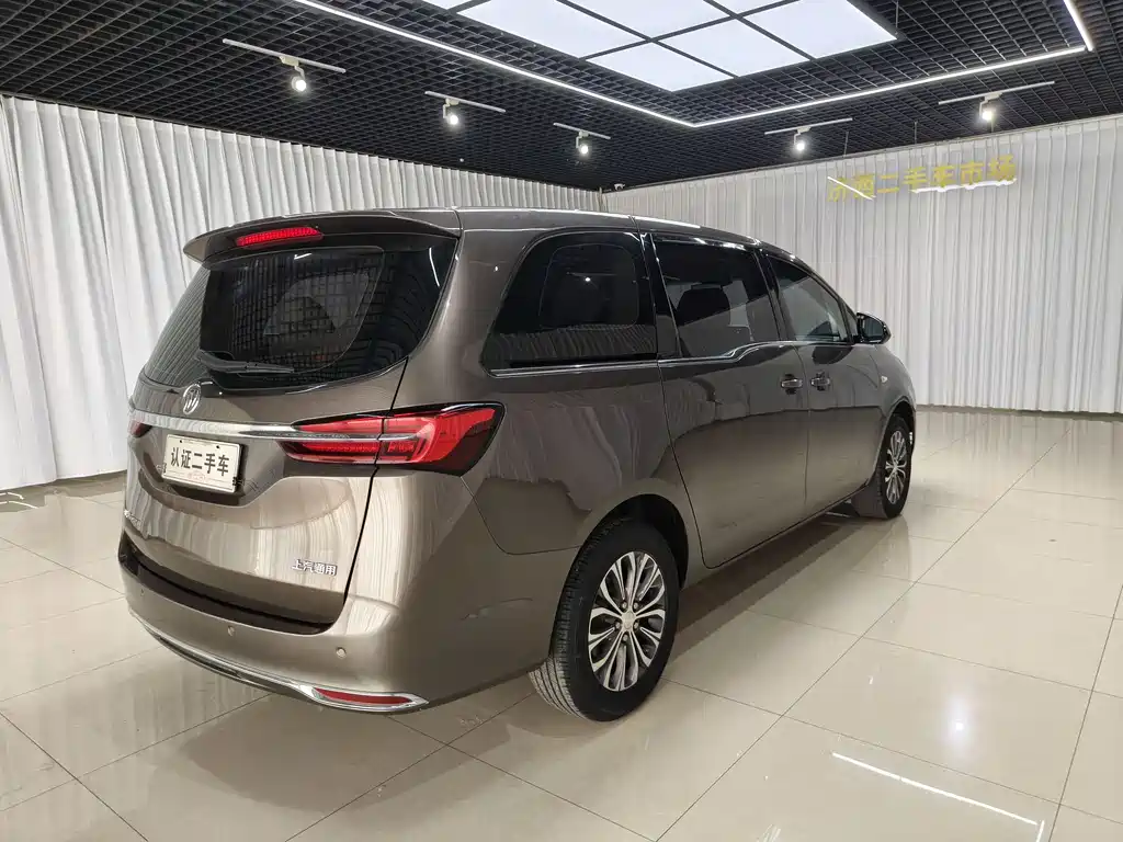 Buick GL8 2022 Land Business Class 652T Comfort купить на сайте DeffCars