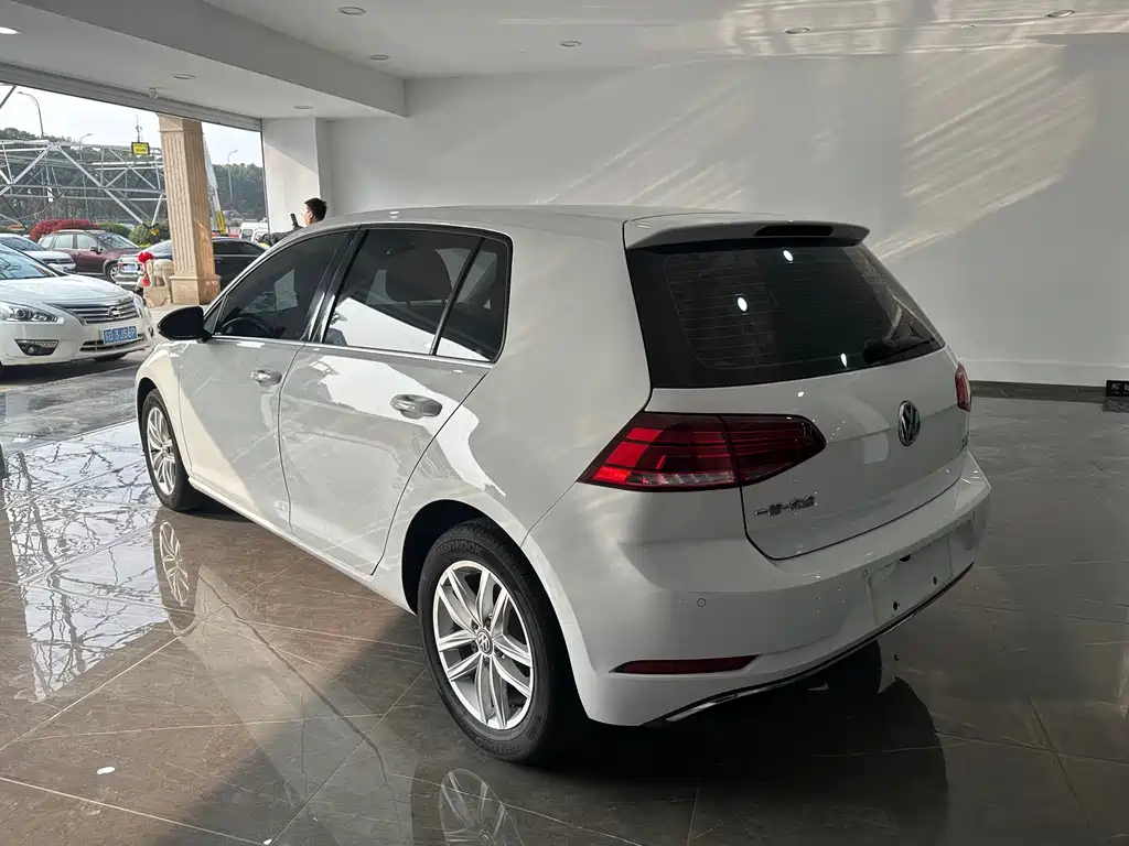 Golf 2018 230TSI automatic comfort type купить на сайте DeffCars