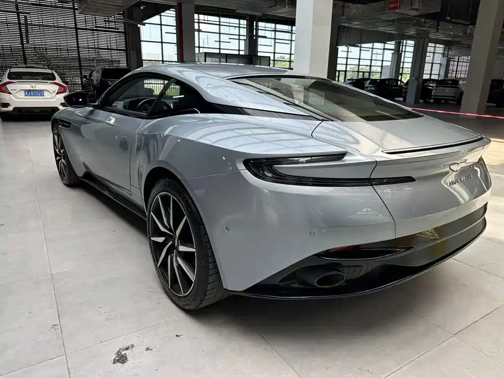 Aston Martin DB11 2019 4.0T V8 Coupe купить на сайте DeffCars