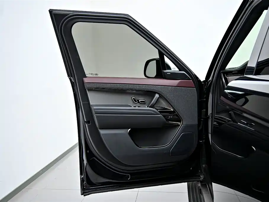 Range Rover Sport 2025 400PS Zangfeng Special Edition купить на сайте DeffCars