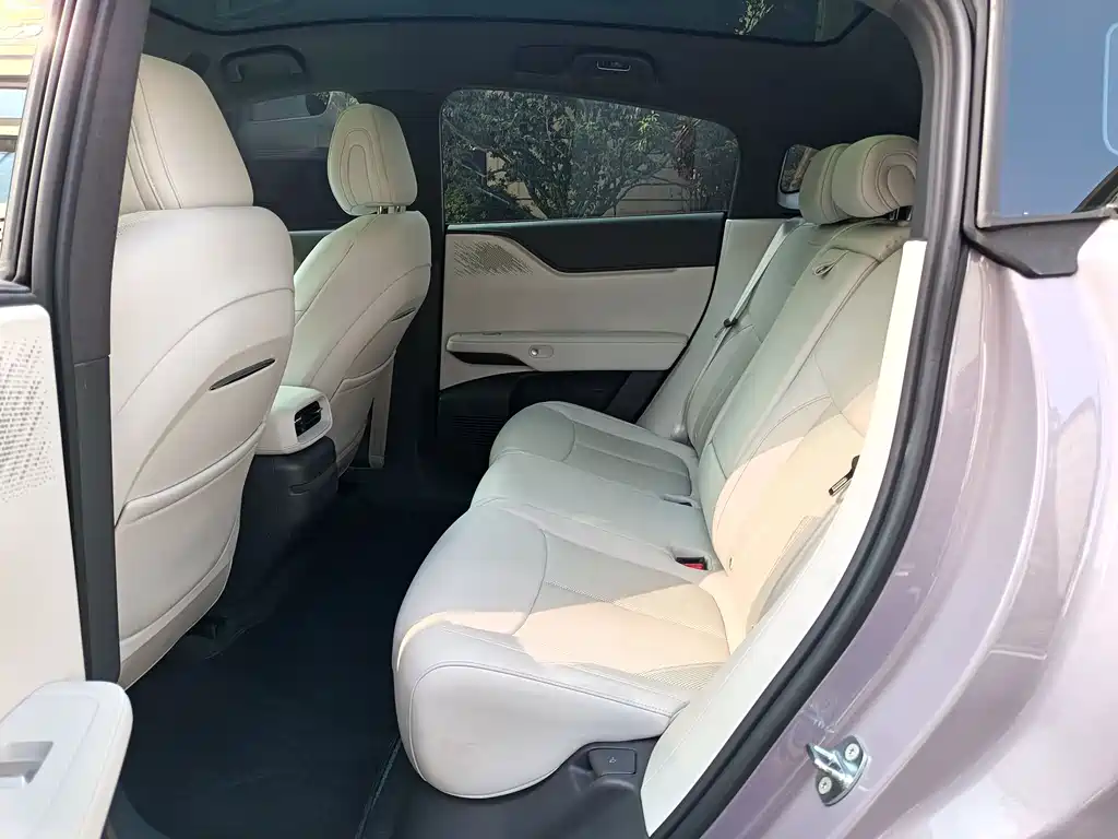 Xpeng G6 2025 model 625 long battery life Max flagship version купить на сайте DeffCars