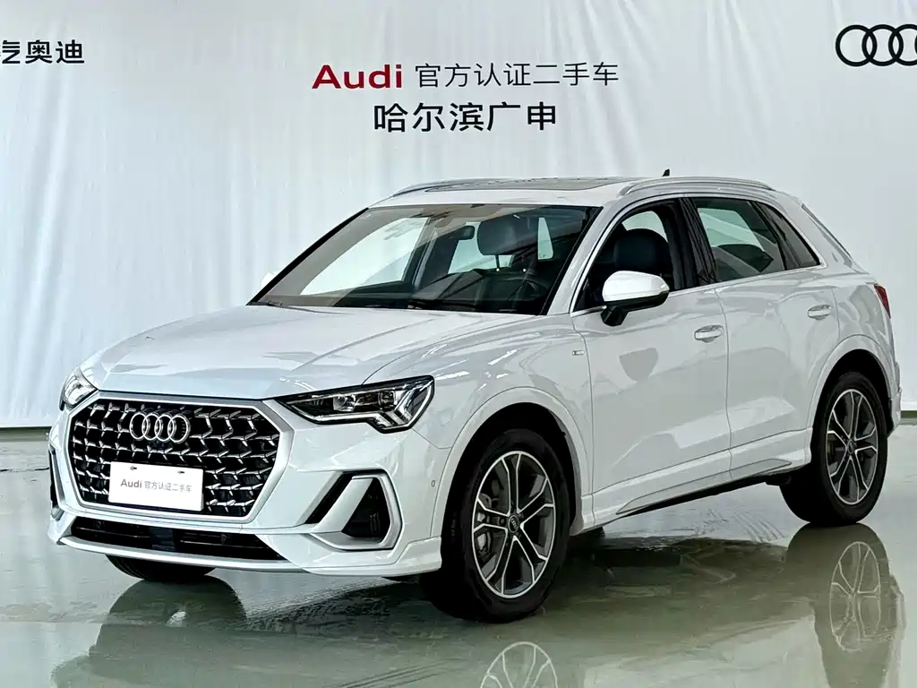 Audi Q3 2024 40 TFSI Fashionable and Dynamic купить на сайте DeffCars