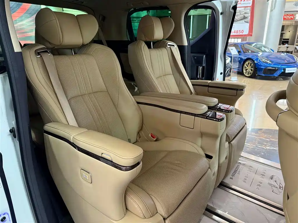 Wilfa 2021 Crown Dual Engine 2.5L HV Premium Edition купить на сайте DeffCars