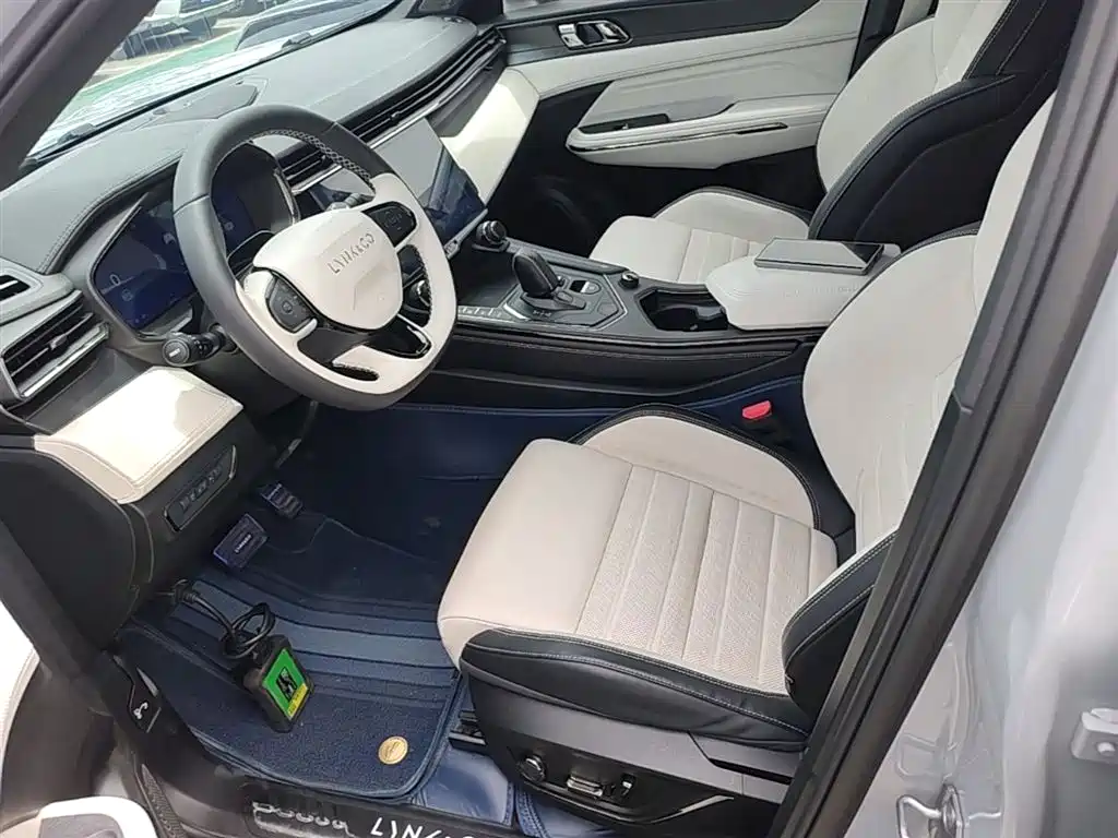 Lynk & Co 01 2023 1.5TD EM-F Chenxi купить на сайте DeffCars