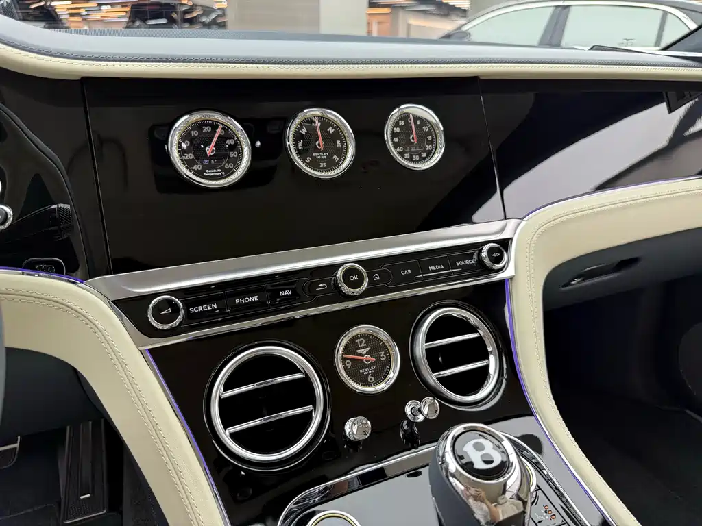 Continental 2022 4.0T GT V8 купить на сайте DeffCars