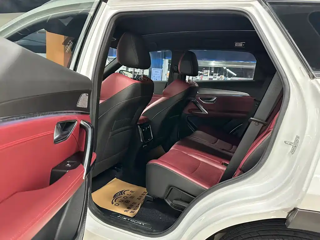 Jietu X70 PLUS 2021 model 1.6T DCT star 5 seats купить на сайте DeffCars