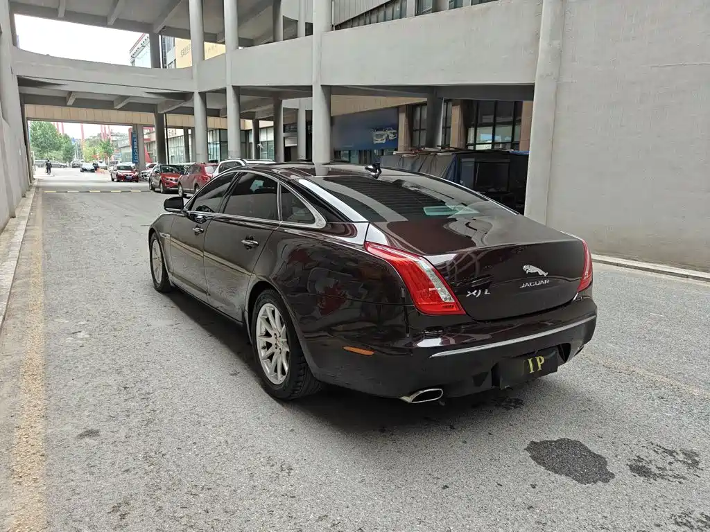 Jaguar XJ 2015 XJL 2.0T two-wheel drive elegant business version купить на сайте DeffCars