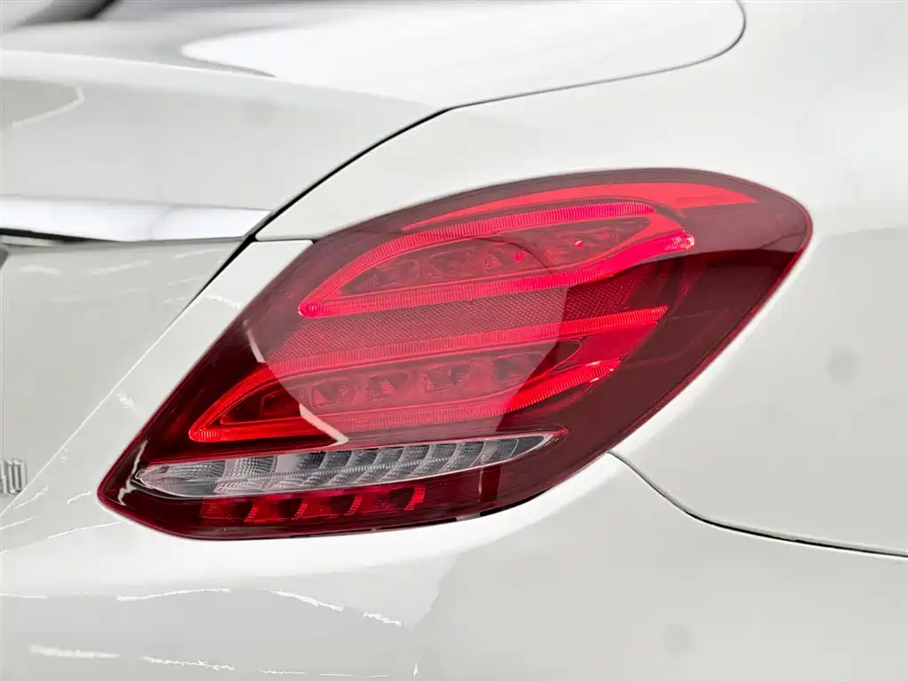 Mercedes-Benz C-Class 2018 C 200 L Sports Edition купить на сайте DeffCars