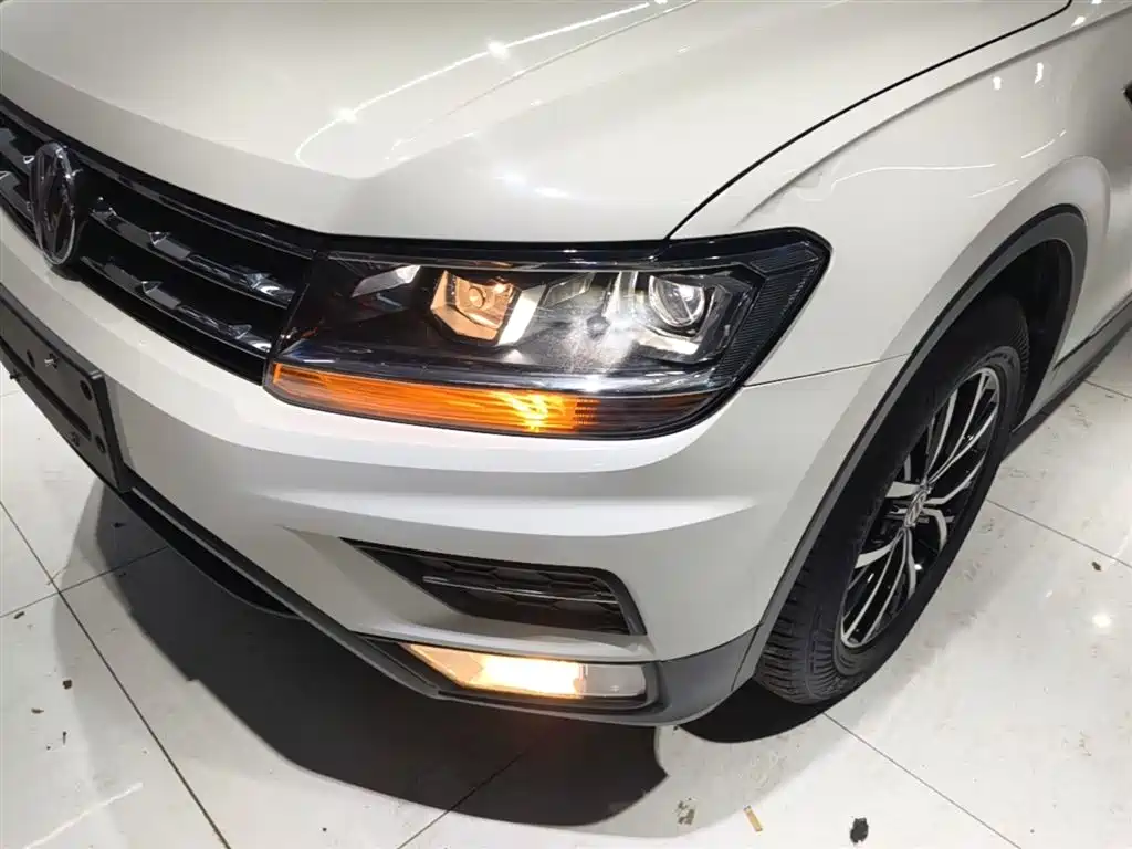 Tiguan L 2018 280TSI automatic two-wheel drive comfort version купить на сайте DeffCars