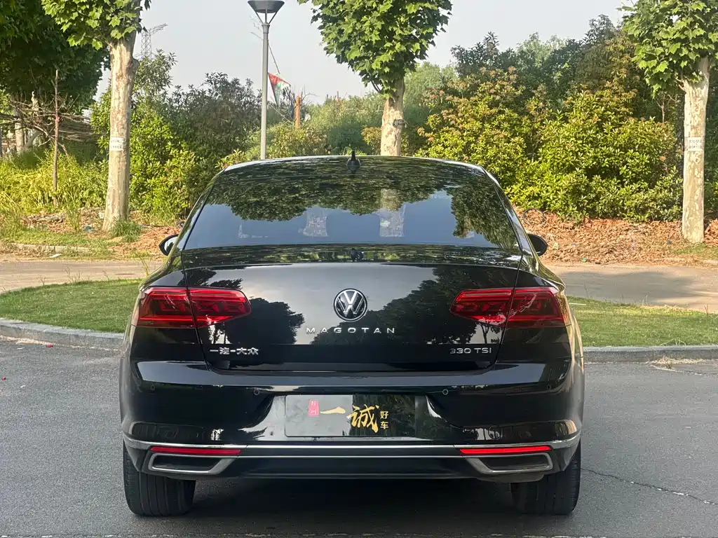 Magotan 2020 330TSI DSG leading model купить на сайте DeffCars