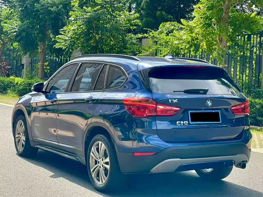 BMW X1 2018 sDrive18Li Premium Edition купить на сайте DeffCars