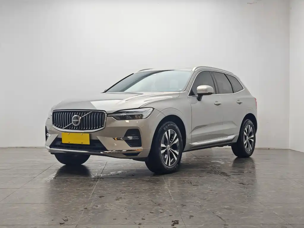 Volvo XC60 2025 B5 four-wheel drive Zhiyi Deluxe Edition купить на сайте DeffCars