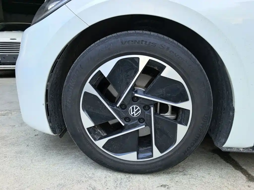 Volkswagen ID.3 2024 Pure Intelligent Edition купить на сайте DeffCars