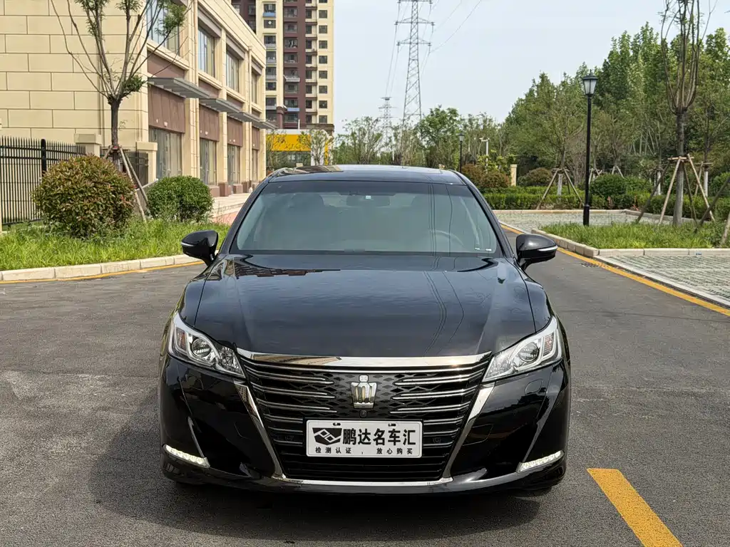 Crown 2018 2.0T Sports Edition купить на сайте DeffCars