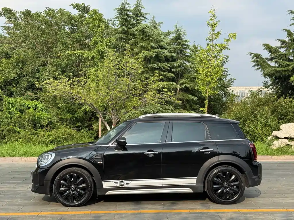 Countryman 2021 1.5T cooper connoisseur купить на сайте DeffCars