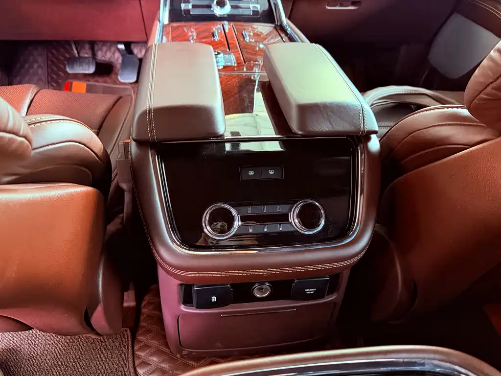 Navigator 2020 3.5T Long Axis Presidential Edition купить на сайте DeffCars