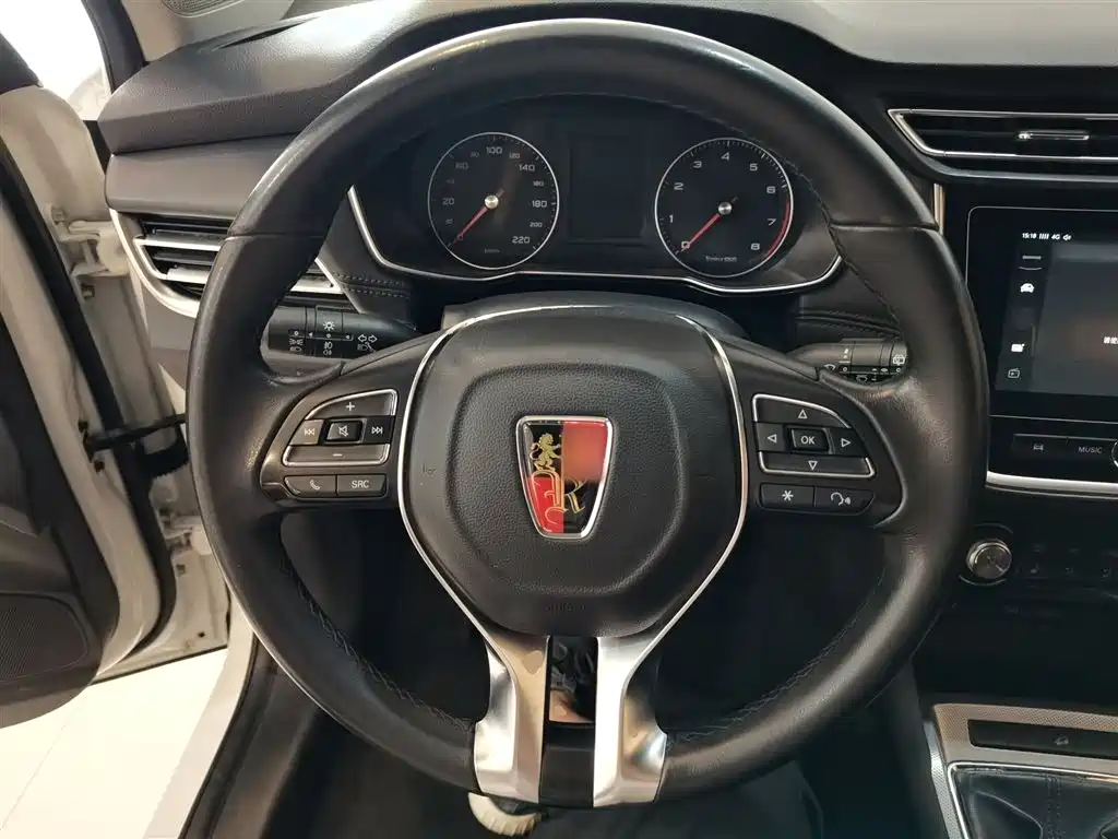 Roewe RX3 2018 1.6L Manual Internet Smart Edition купить на сайте DeffCars
