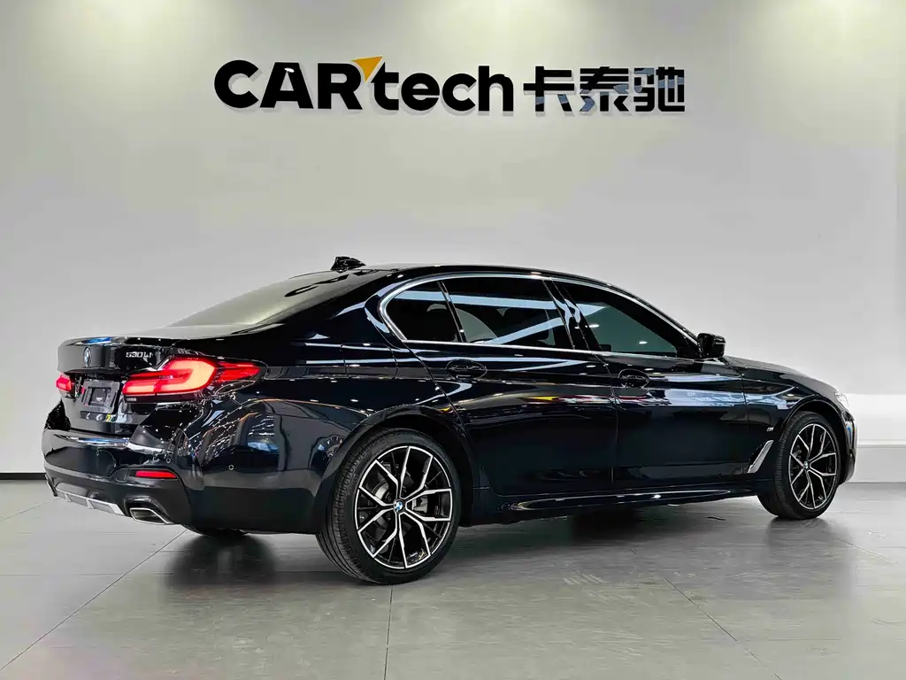 BMW 5 Series 2023 530Li Exclusive M Sports Package купить на сайте DeffCars